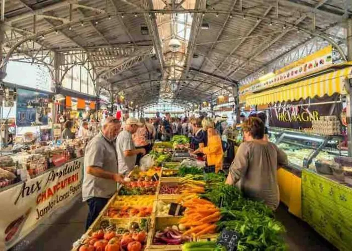 Meuble Proche Plages Et Vieille Apartamento Antibes